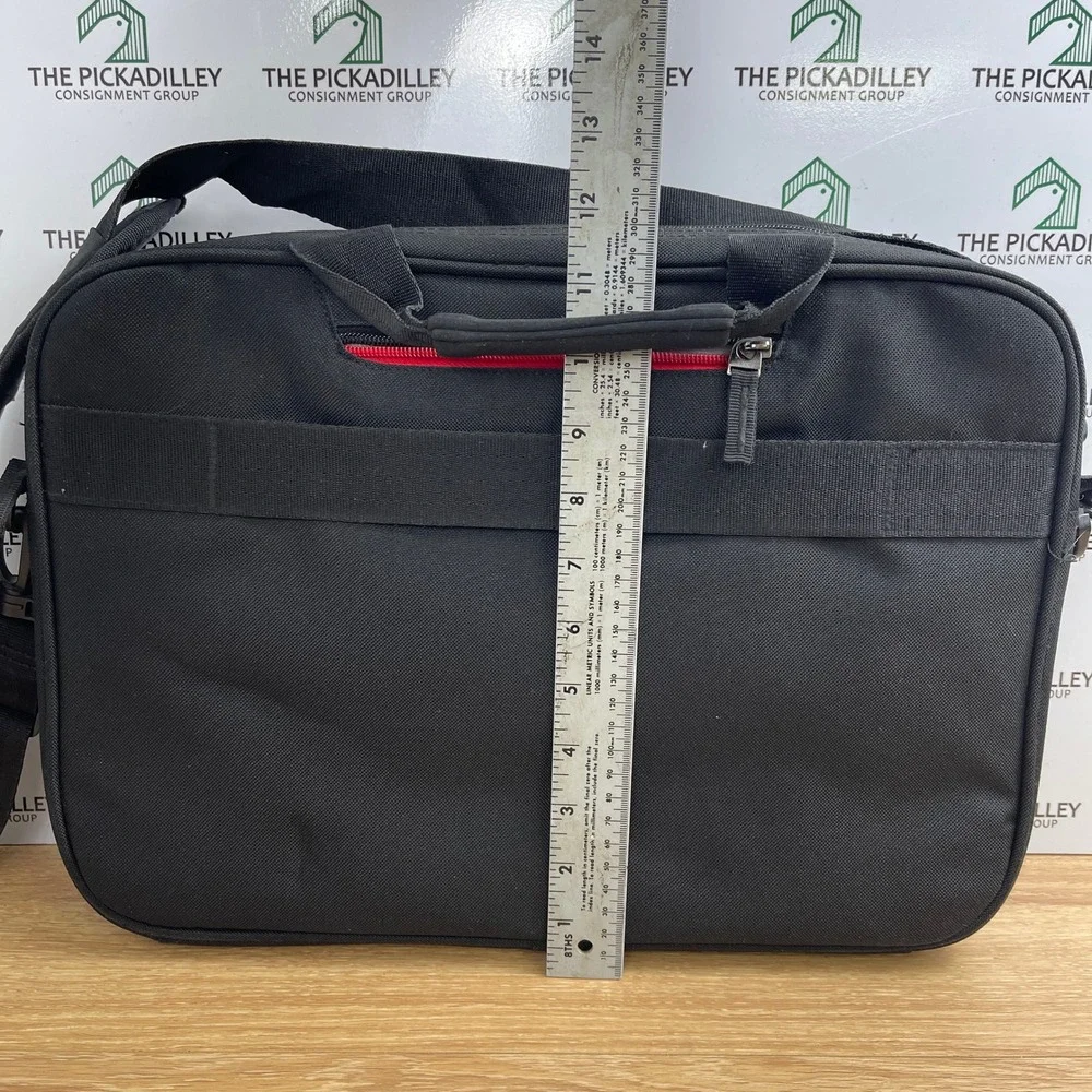 Case Logic Black Nylon Laptop Briefcase Messenger Bag Padded Shoulder Strap 15in